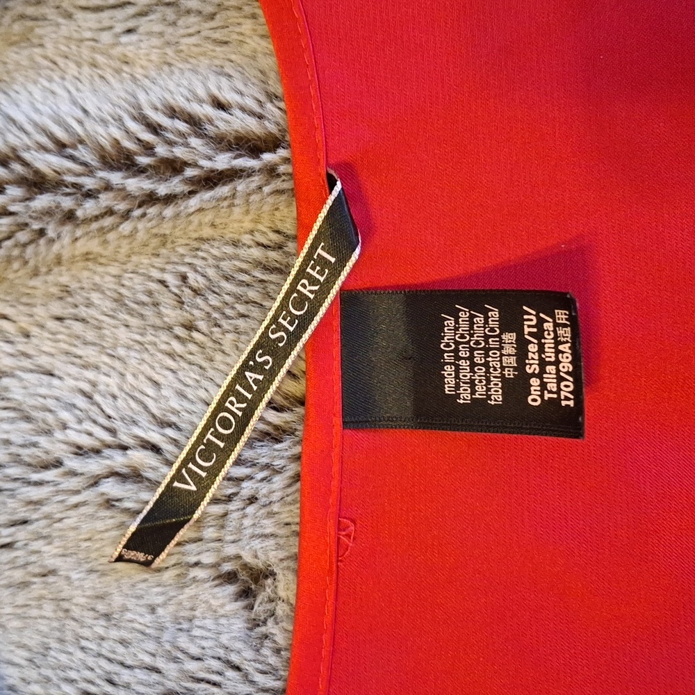 VS Love Robe - READ - Picture 7 of 7